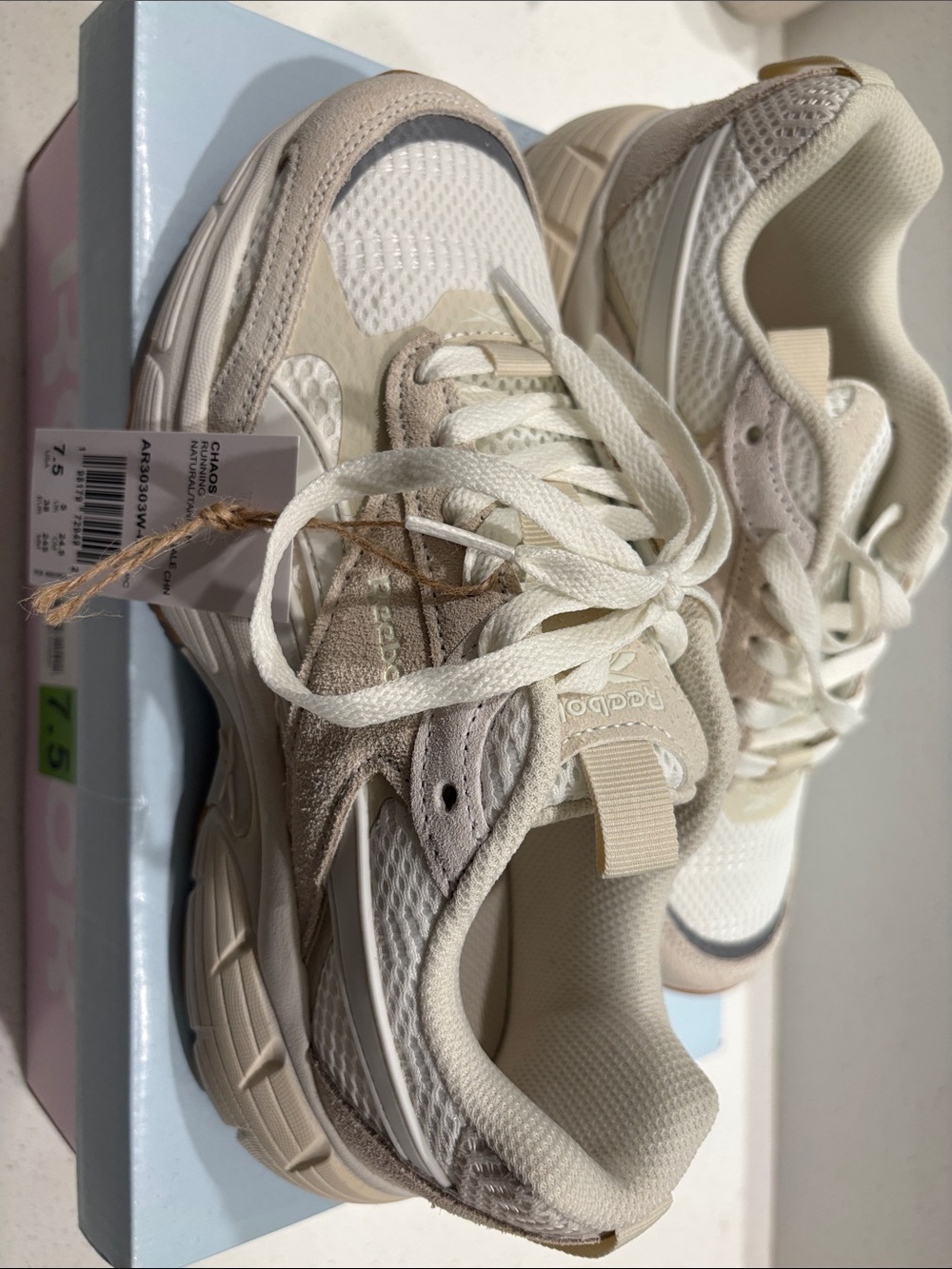NWT box included Reebok Women's Cream and White Retro Runner Sneakers size 7.5